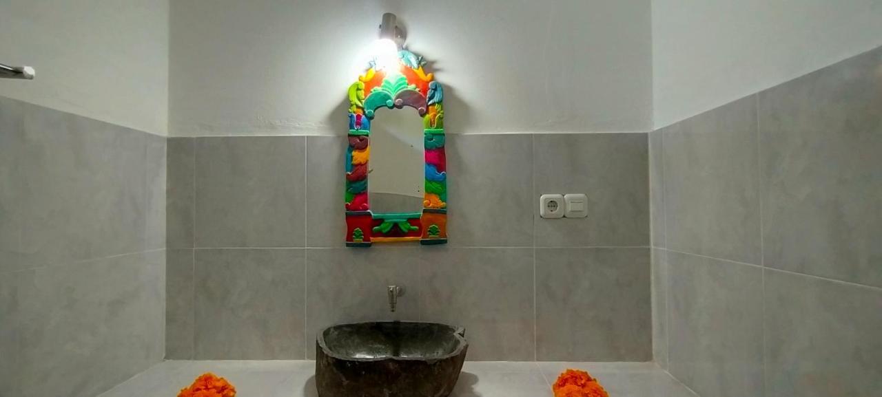 Tunjung Guest House Lovina Beach Buleleng  ภายนอก รูปภาพ