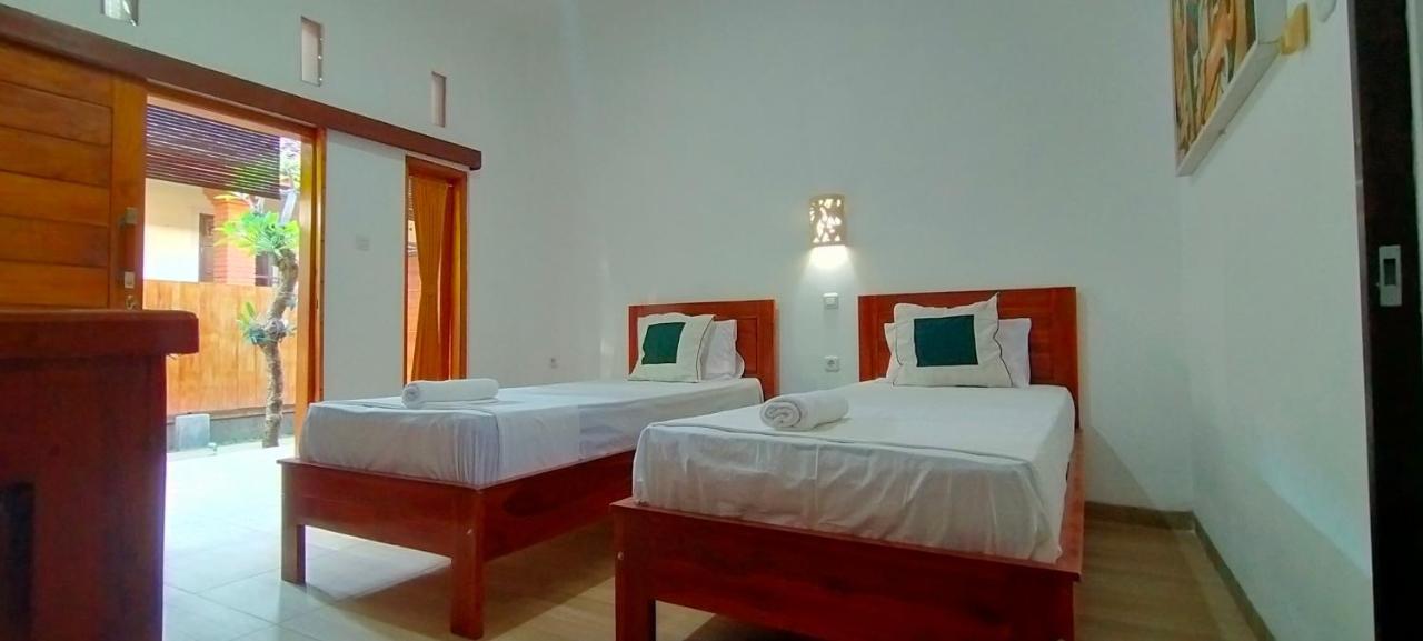 Tunjung Guest House Lovina Beach Buleleng  ภายนอก รูปภาพ