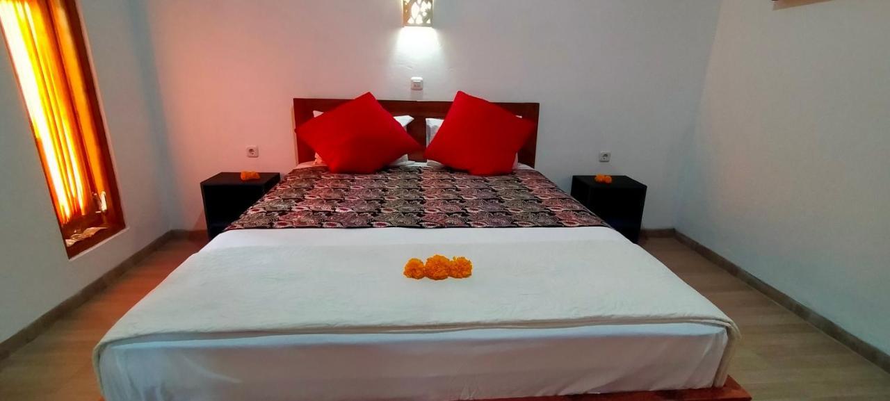 Tunjung Guest House Lovina Beach Buleleng  ภายนอก รูปภาพ